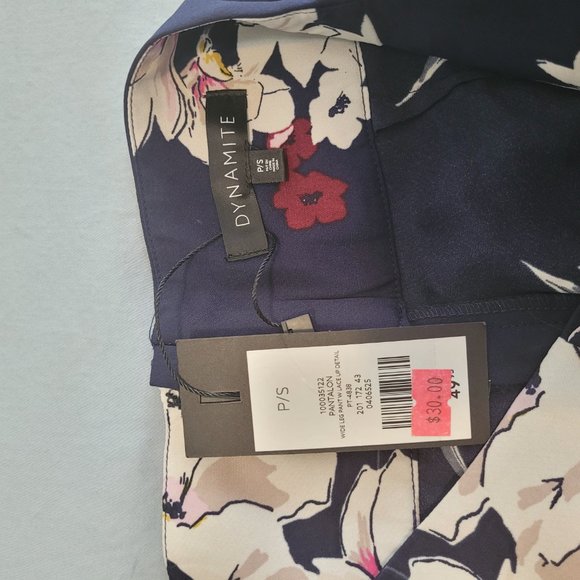 Brand new wide leg floral pants from Dynamite! - Picture 3 of 3